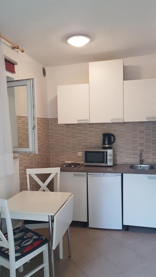 Apartmani Ljerka Малинска Экстерьер фото